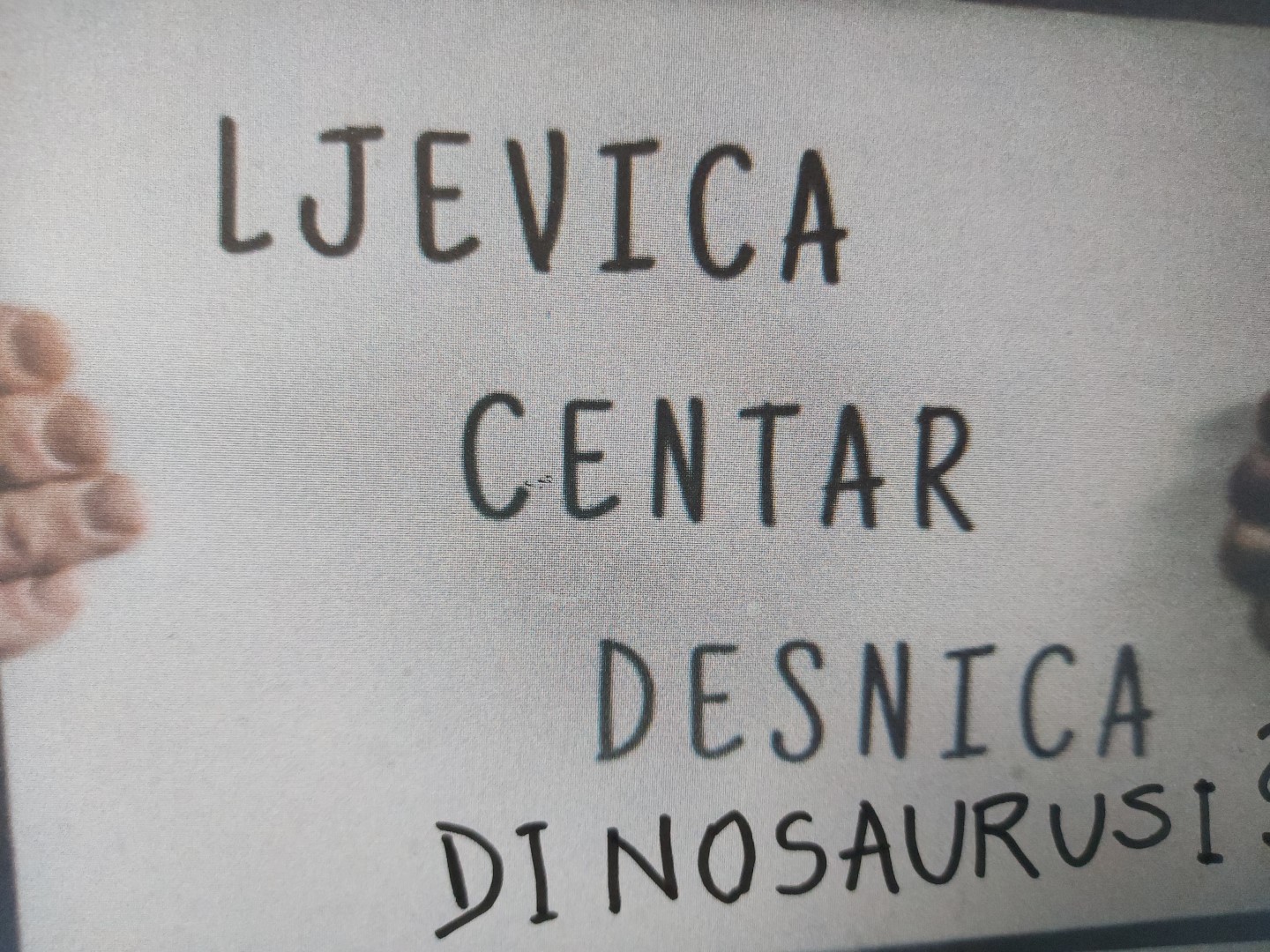 Crveni fosili protiv nove političke stranke Dinosauri 